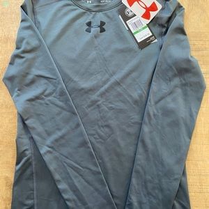 Youth Large Under Armour long sleeve shirt